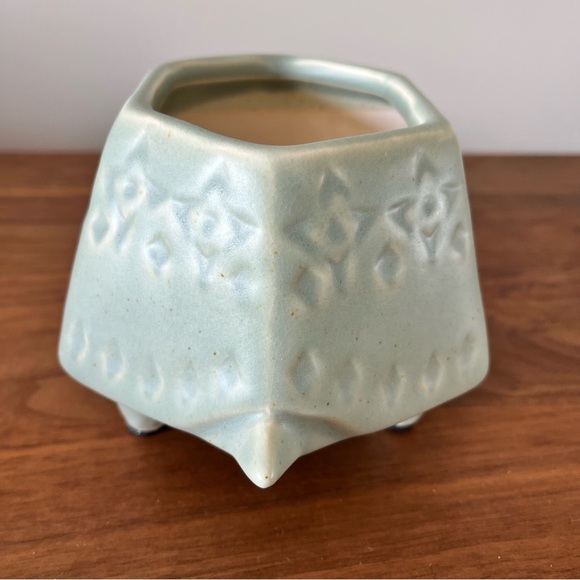 NWT Anthropologie Turtle Planter - Picture 5 of 9